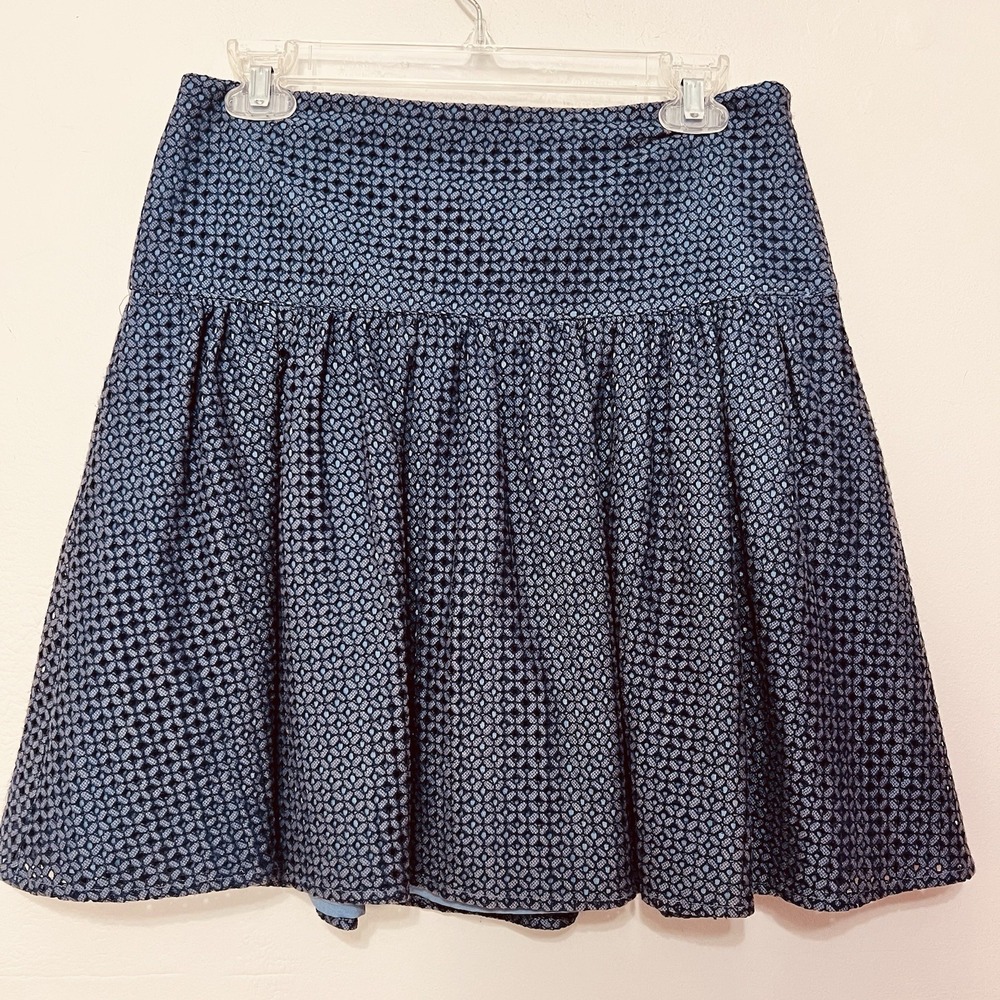 Ann Taylor Navy Blue Eyelet Lace Drop Waist Pleated Mini Skirt Womens‎ Size 4